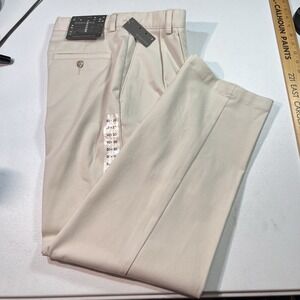Dockers Men’s Khaki Chinos in Light Tan 30 X 30